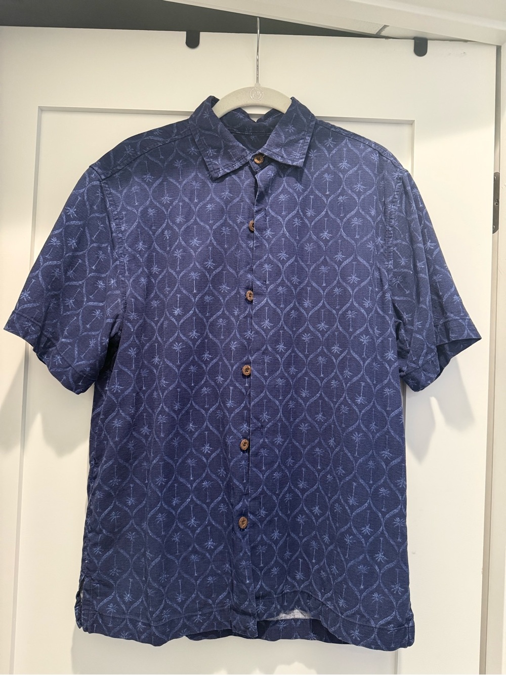 Tommy Bahama Navy Blue Short-Sleeve Button-Down with Subtle Palm Pattern Silk